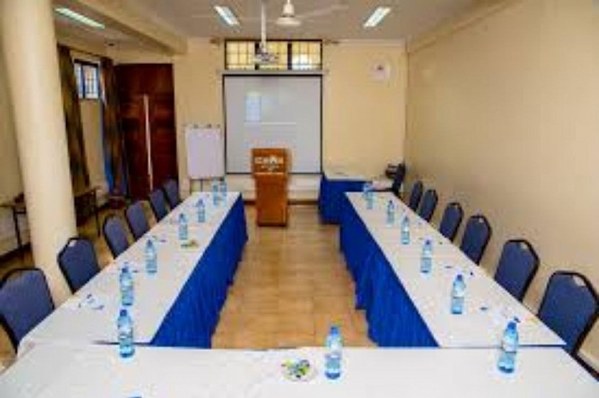MEETING ROOM BEFORE TRANSFORMATION